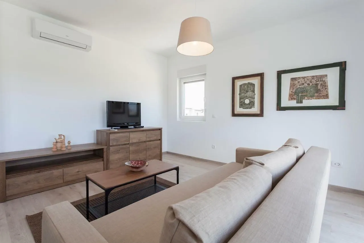 Atena Zaton 2 Nin Apartment